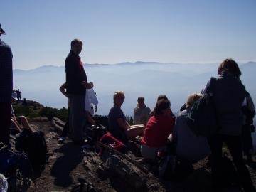 A sme na Veľkom Choči. V pozadí panoráma Nízkych T A sme na Veľkom Choči. V pozadí panoráma Nízkych T